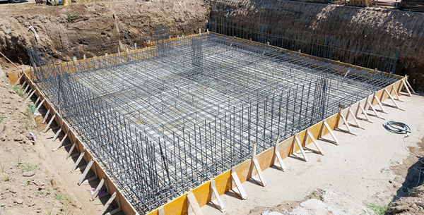Preparing the ground before concrete casting